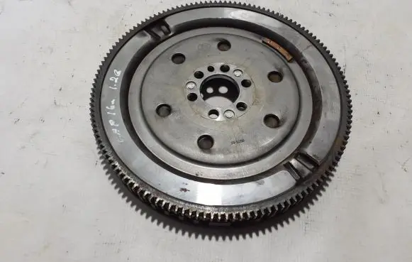 Renault Captur Dual mass flywheel 123105323R