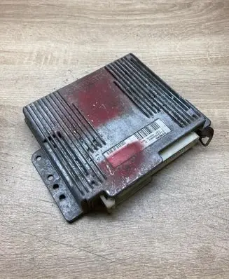 Renault Megane I Engine control unit/module ECU 7700870572 S103750004C