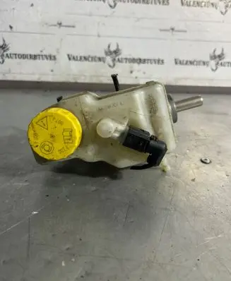 Audi A1 Master brake cylinder 6R0611301A
