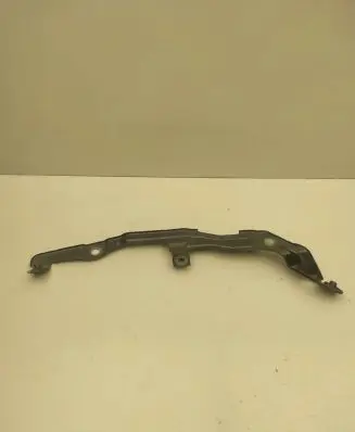 Audi Q7 4M Fender mounting bracket 4K8821168A 07720