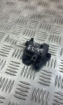 Audi A6 S6 C5 4B Tailgate boot lock/latch motor 8E9827833