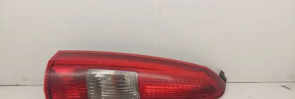 Volvo V70 Rear/tail lights 9154493