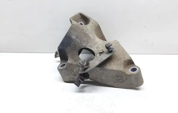BMW X1 E84 Engine mounting bracket 6777061 22116777061