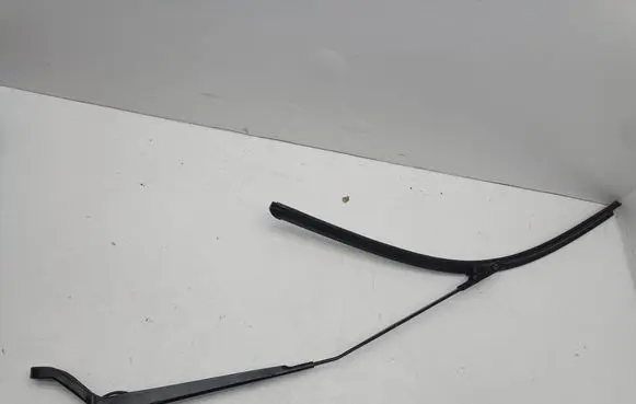 Peugeot 407 Front wiper blade arm 745601
