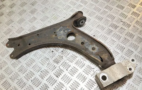Volkswagen Golf V Front lower control arm/wishbone
