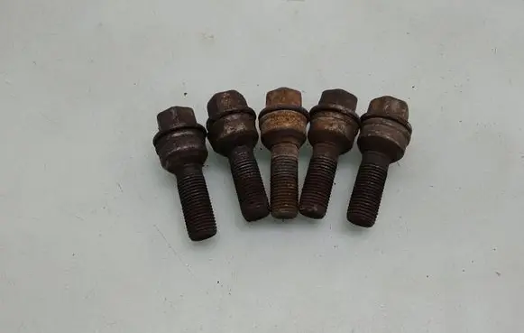 Volkswagen Transporter - Caravelle T6 Nuts/bolts 