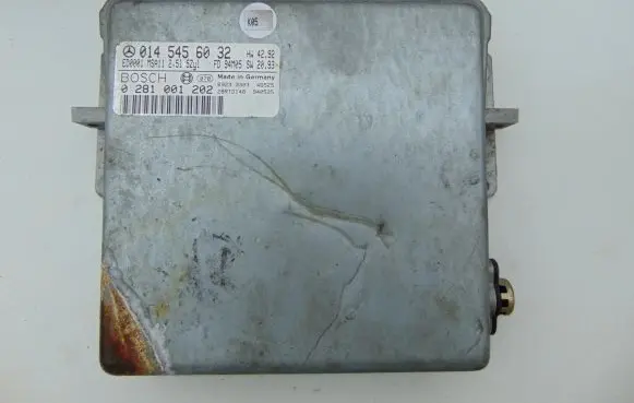 Mercedes-Benz C W202 Engine control unit/module A0145456032 0281001202