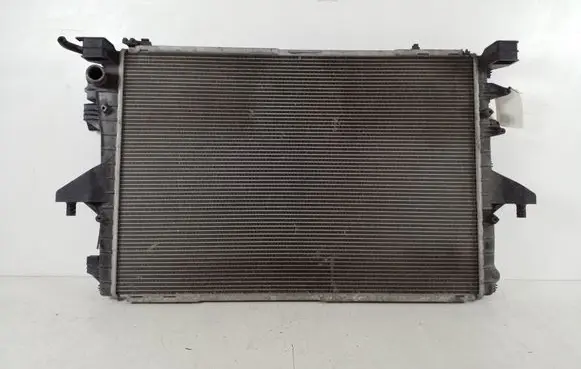Volkswagen Multivan T5 Coolant radiator 7E0121253A