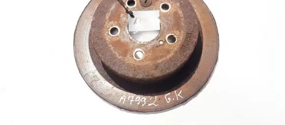 Toyota RAV 4 (XA20) Rear brake disc neventiliuojamas