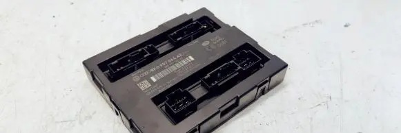 Audi A4 S4 B8 8K Comfort/convenience module 8K0907064AE