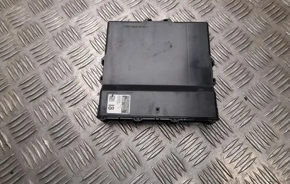 Toyota RAV 4 (XA50) Engine control unit/module 8998142241