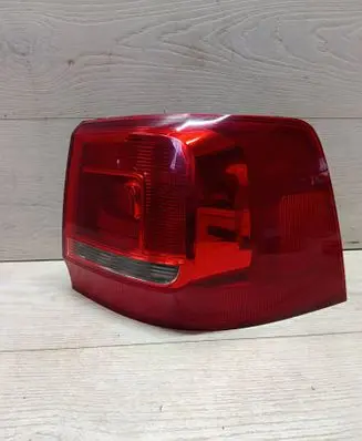 Volkswagen Sharan Rear/tail lights 7N0945096G R90008811
