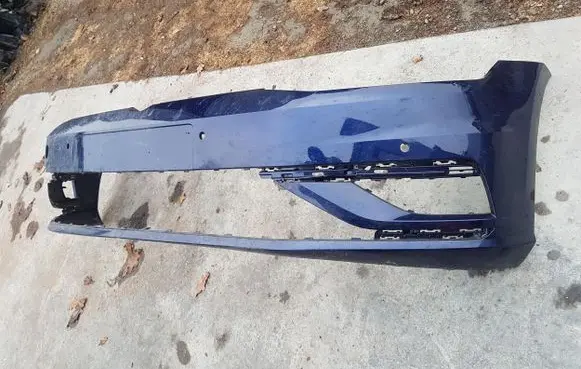Volkswagen Golf VII Front bumper