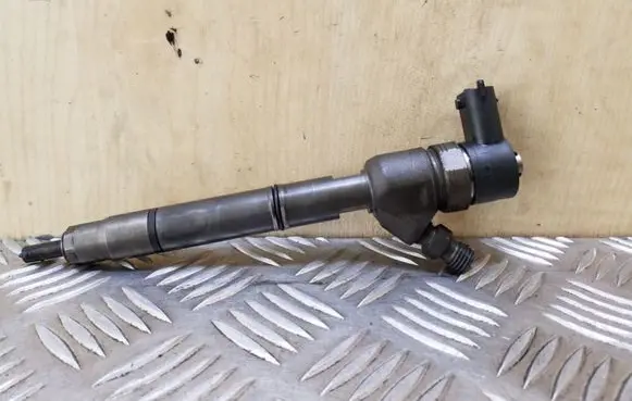 Hyundai i40 Fuel injector 338002A800 0445110411