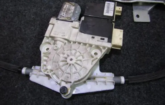 Front door window regulator motor