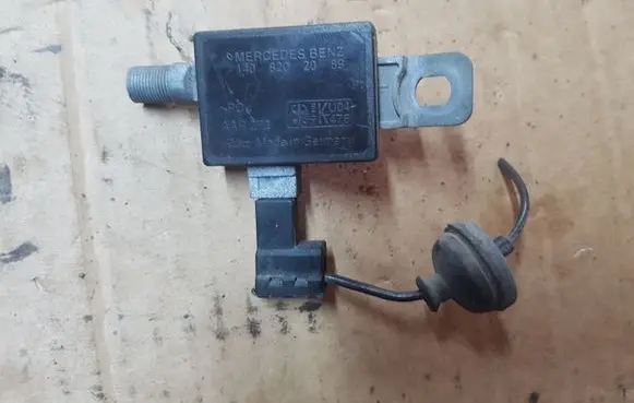 Antenna control unit