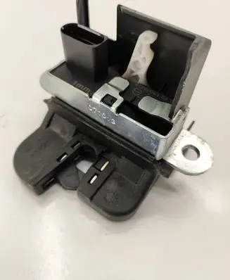 Volkswagen Golf VII Tailgate/trunk/boot lock/catch/latch 5G6827505