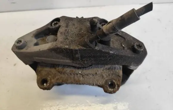 Volvo XC90 Front brake caliper 96030657307