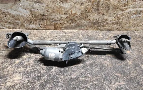Dodge Caliber Front wiper linkage and motor 05303780AD