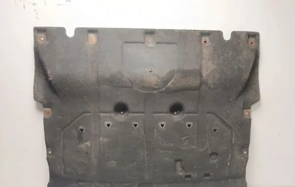 BMW i4 Engine splash shield/under tray 9477054
