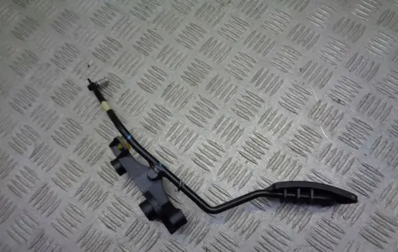 Hyundai i20 (PB PBT) Brake pedal