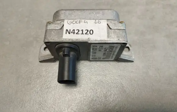 Volkswagen Golf IV ESP acceleration yaw rate sensor 1J1907637D