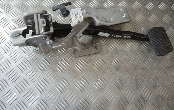 Ford Kuga III Brake pedal bracket assembly JX612D094KG