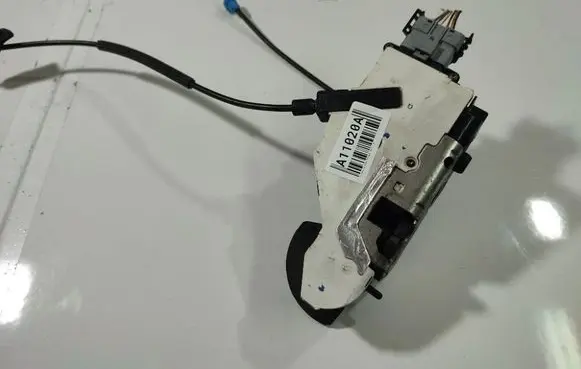 Citroen C4 Grand Picasso Front door lock 24090816