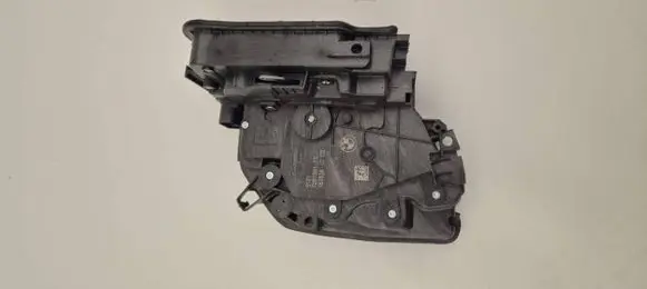 BMW 2 F45 Front door lock 7281931