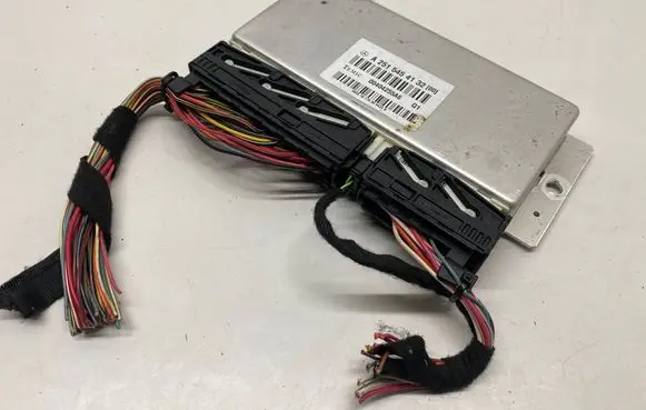 Mercedes-Benz ML W164 Suspension control unit/module A2515454132 00404255A6