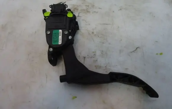 Skoda Fabia Mk2 (5J) Accelerator throttle pedal 6Q1721503M