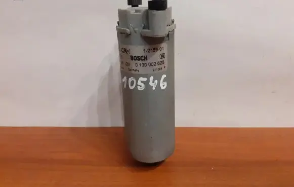 Mercedes-Benz E W211 Seat adjustment motor 10546 0130002625