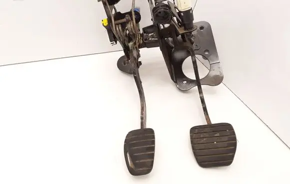 Renault Espace - Grand espace IV Pedal assembly 8200609859 X81561800R