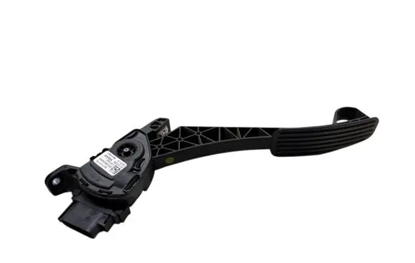 Volvo XC70 Accelerator throttle pedal 30715175