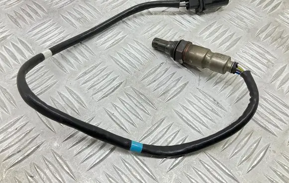 Volkswagen Tiguan Lambda probe sensor 04L906262M