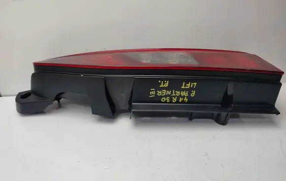 Peugeot Partner Rear/tail lights 9680545180