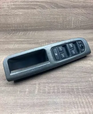 Volvo V50 Electric window control switch 30739845 30739846