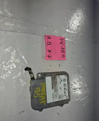 Volkswagen PASSAT B5 Airbag control unit/module 6Q0909605B 5WK42869