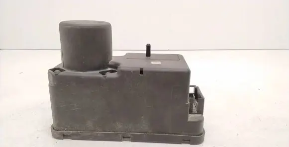 Volkswagen PASSAT B4 Central locking vacuum pump 357962257