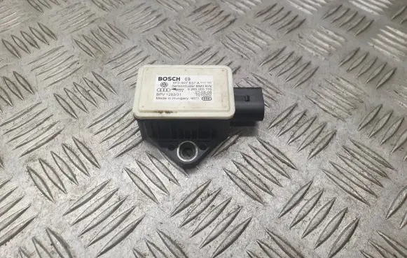 Audi A6 S6 C6 4F ESP acceleration yaw rate sensor 4F0907637A
