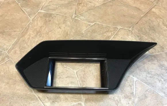 Radio/GPS head unit trim