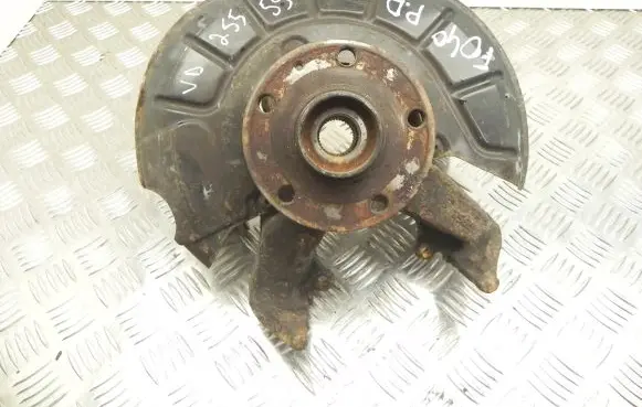 Volkswagen Golf Plus Rear wheel hub 1K0615312F
