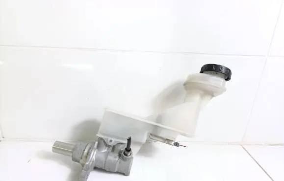 Nissan Qashqai Master brake cylinder 0204Y24278