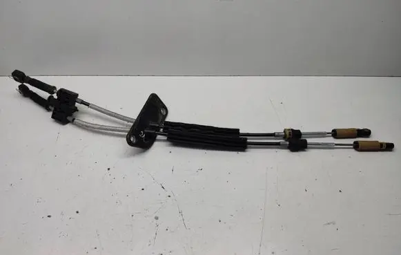 Volkswagen Transporter - Caravelle T5 Gear shift cable linkage 7H1711877AA