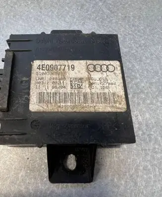 Audi A8 S8 D3 4E Alarm control unit/module 4E0907719