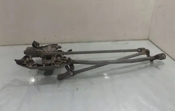 Ford C-MAX I Front wiper linkage and motor