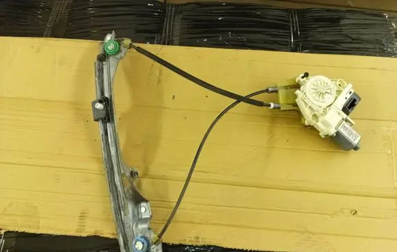 Renault Laguna III Sliding door window regulator with motor 827300001R 978409105