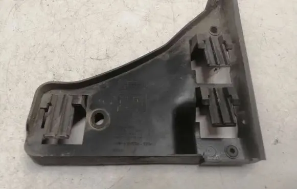 Ford Galaxy Front bumper mounting bracket 7M3807184 1M2117E775DA