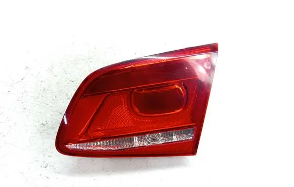 Volkswagen PASSAT B7 Tailgate rear/tail lights 3AE945094J