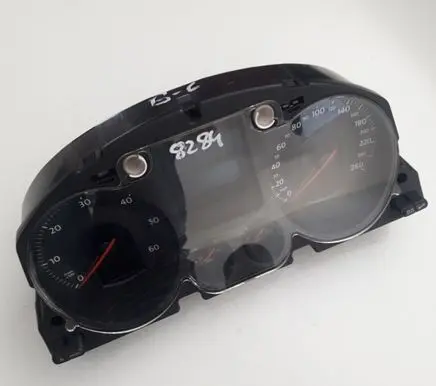 Volkswagen PASSAT B6 Speedometer (instrument cluster) 3C0920860A